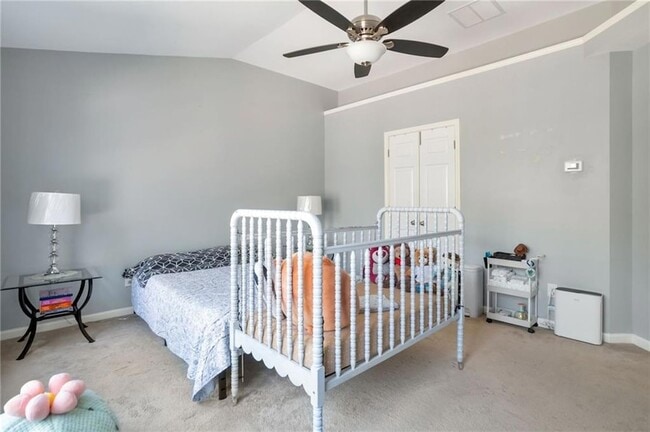 Building Photo - 1565 Hedington Cir SE