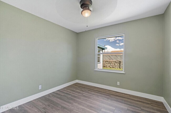 Building Photo - 10096 Ontario Ave