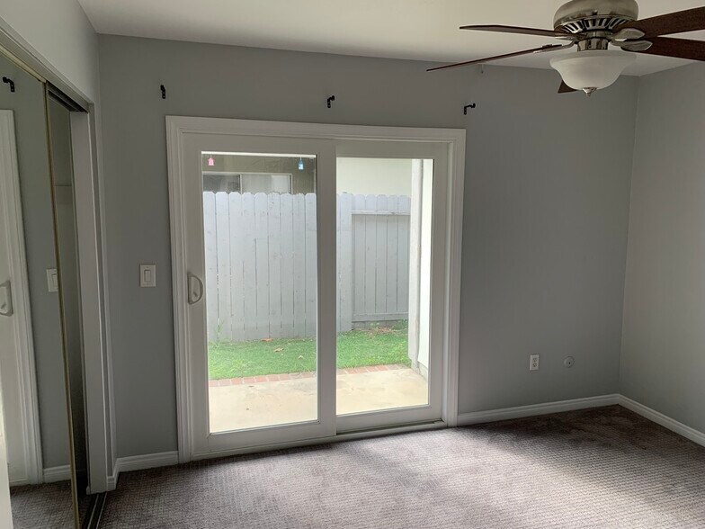 Building Photo - 340 Pacific St