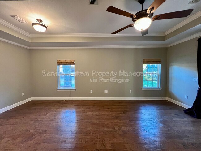 Building Photo - 2926 Greystone Dr