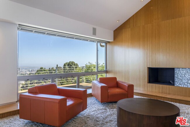 Building Photo - 1260 Linda Flora Dr