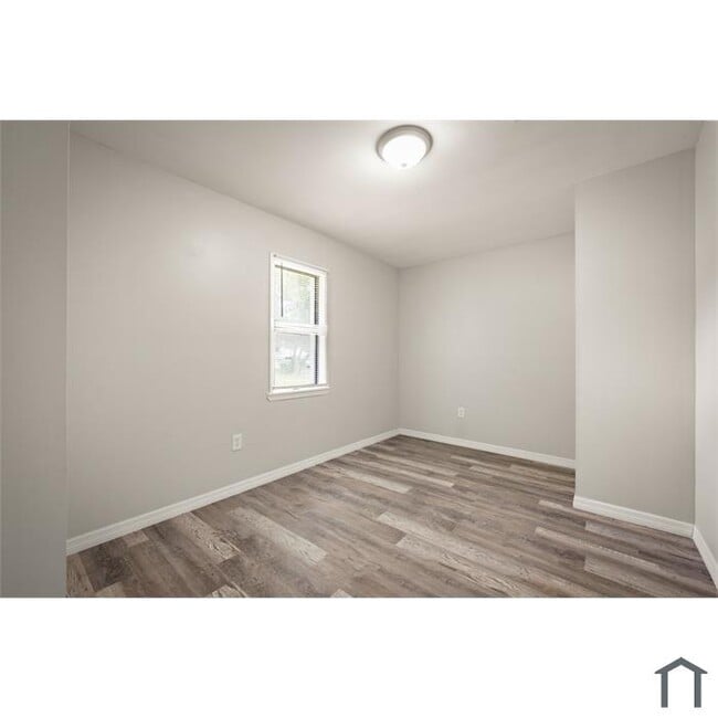 Building Photo - 5195 Cypress Crest Ln