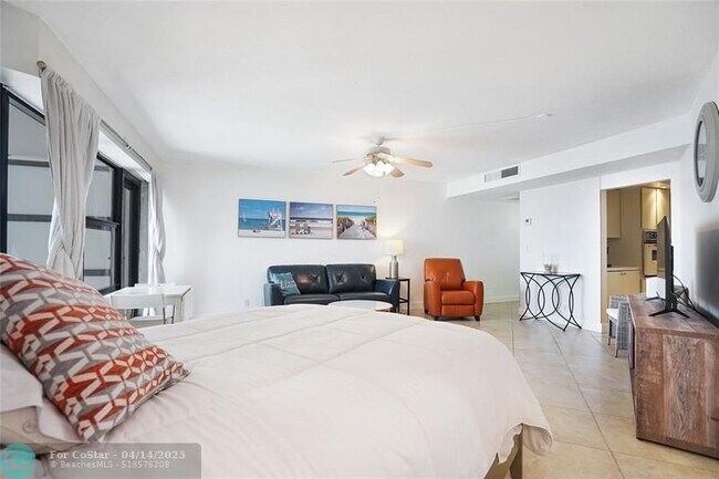 Building Photo - 3800 Galt Ocean Dr