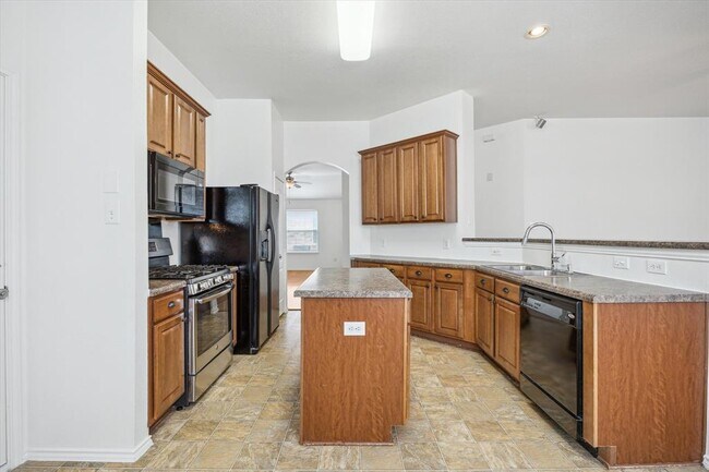 Building Photo - 1314 Rainbow Parke Dr