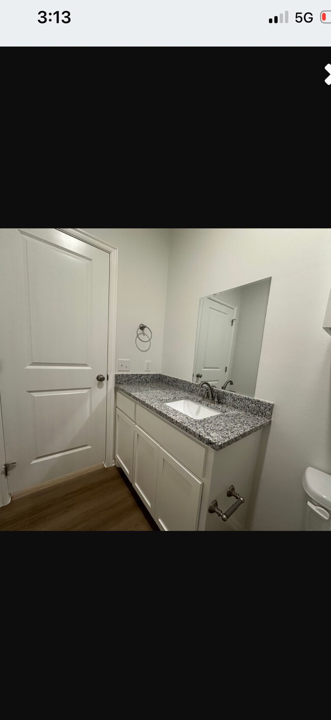 Building Photo - 11518 N University Ave