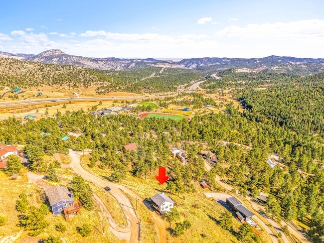 Building Photo - 1244 Hyland Dr