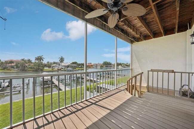 Building Photo - 637 Pinellas Bayway