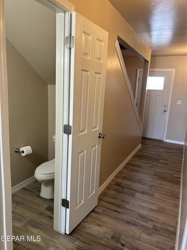 Building Photo - 5717 Manila Dr