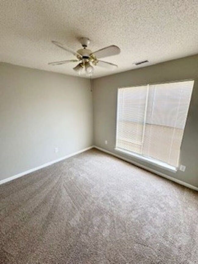 Building Photo - Porter Ridge-Ranch w/ Garage on Cul-de-Sac Street