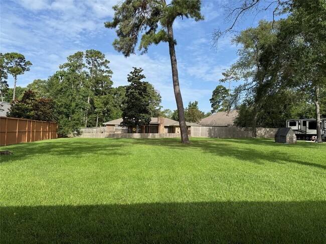 Building Photo - 3414 Wooddale Ln