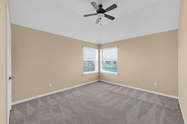 Building Photo - 18126 Billabong Crescent Ct