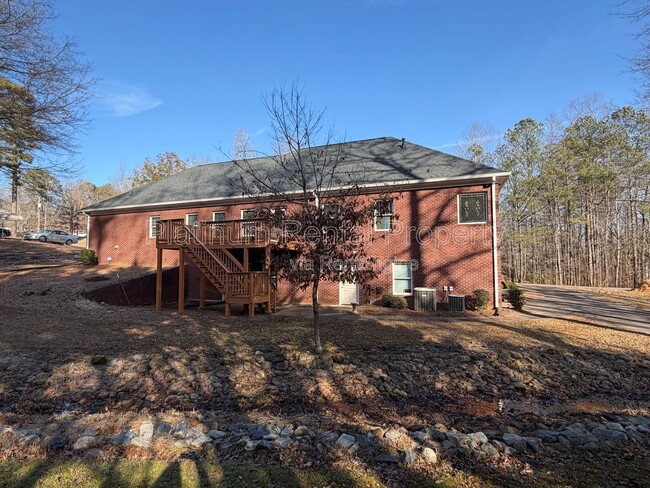 Building Photo - 3440 Alexander Cir