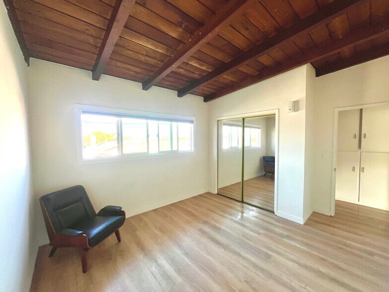 Building Photo - 3417 W 190th St