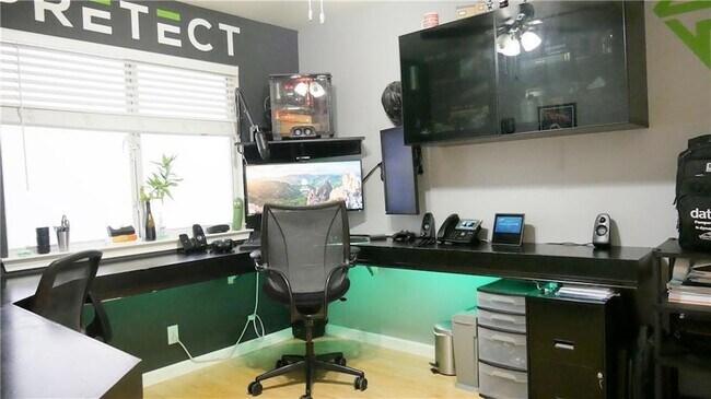 Building Photo - 9103 Wellesley Dr