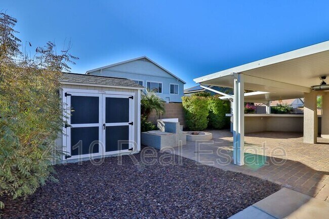 Building Photo - 2695 E Harrison Ct