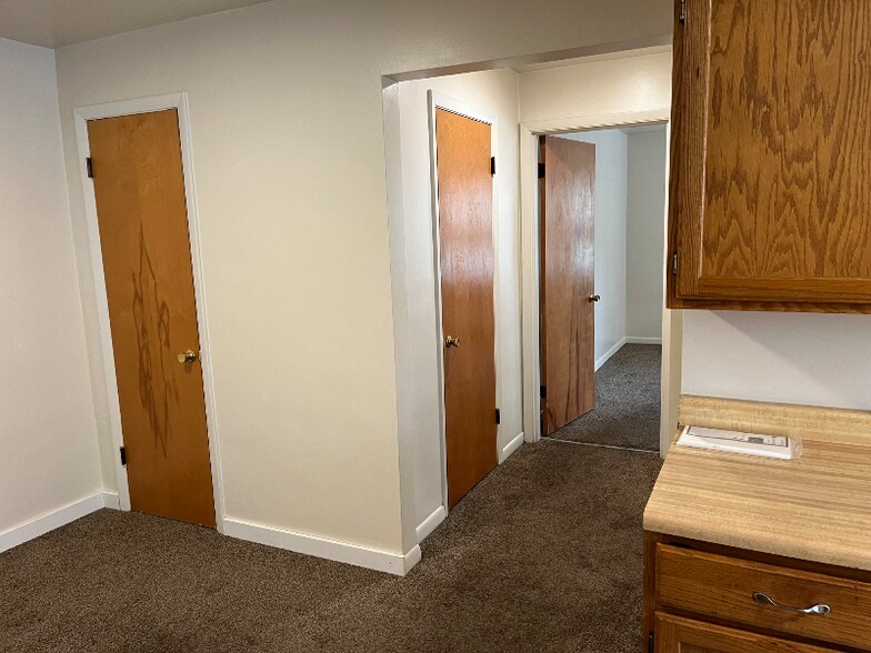 Building Photo - 1814 Compton Rd