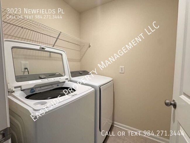 Building Photo - 3023 Newfields Pl