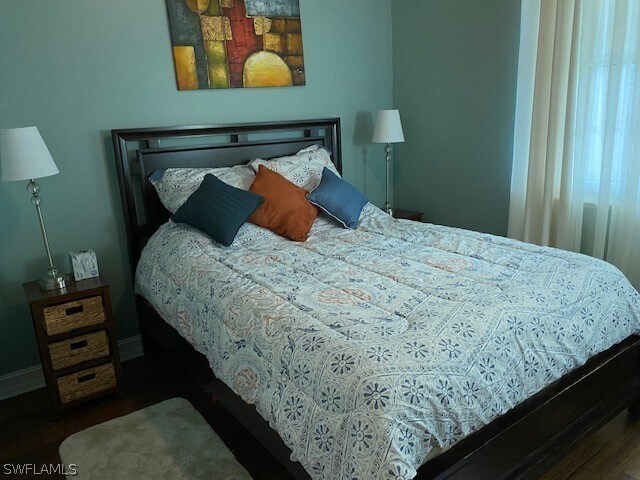 Building Photo - 10730 Ravenna Way