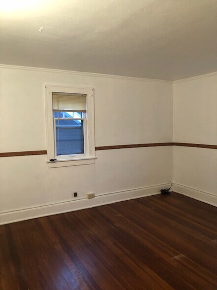 Building Photo - 1160 E Indiana Ave