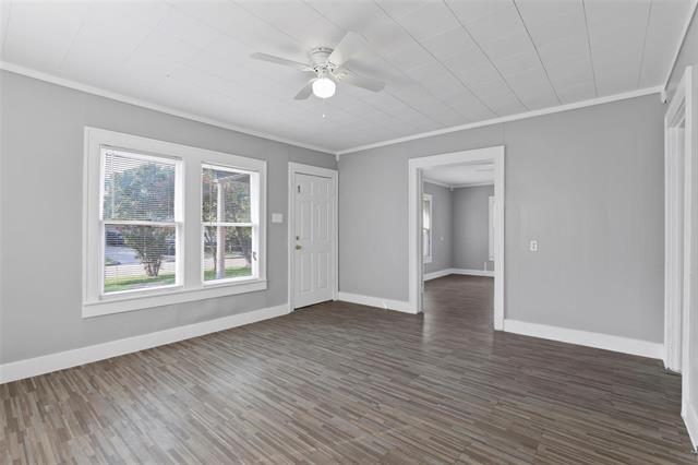 Building Photo - 2821 Gladstone Dr