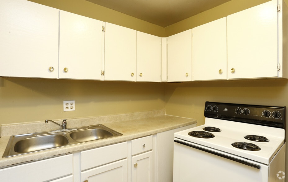 Williamsburg Place Apartments 1221 Jackson Ln Middletown OH 45044