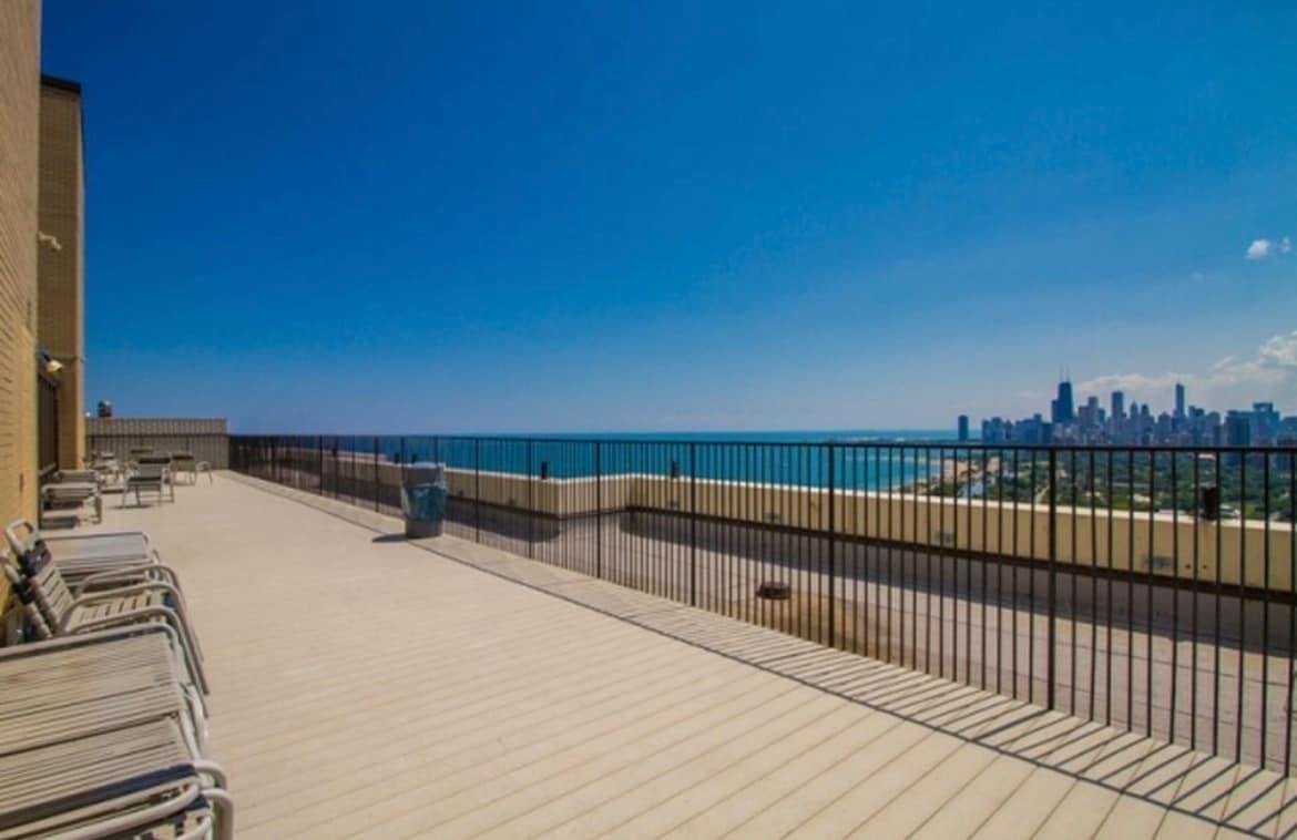 Building Photo - 2800 N Lake Shore Dr