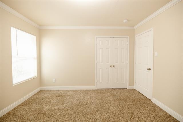 Building Photo - 1857 Shasta View Dr