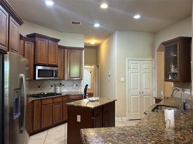 Building Photo - 2506 Orchid Creek Dr