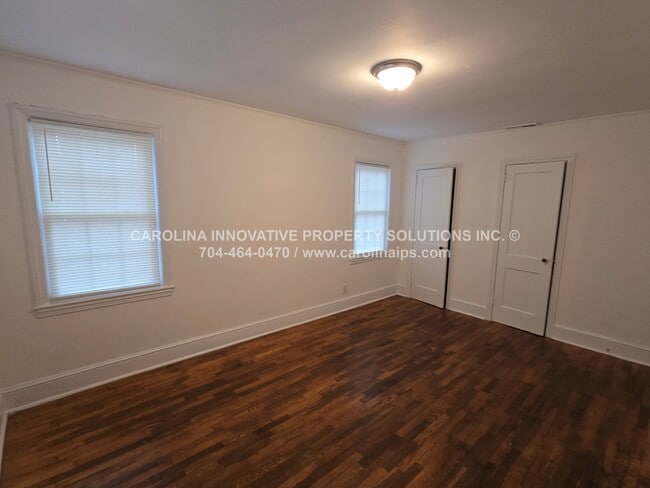 Building Photo - 2711 Beech Nut Rd