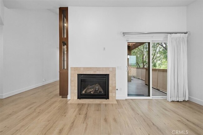 Building Photo - 5235 Box Canyon Court Unit