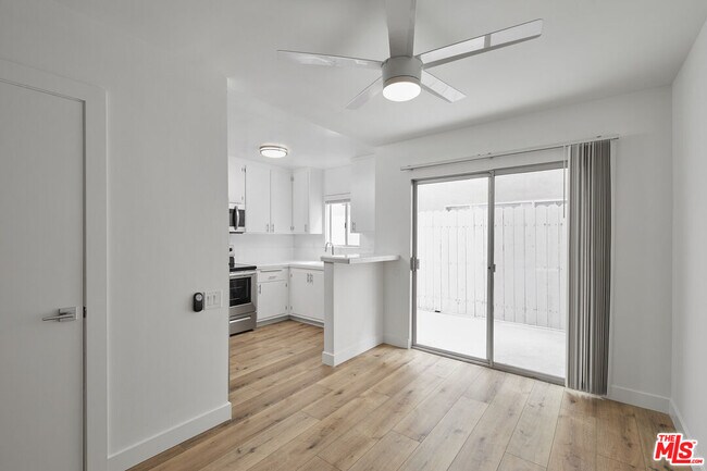 Building Photo - 918 16th St