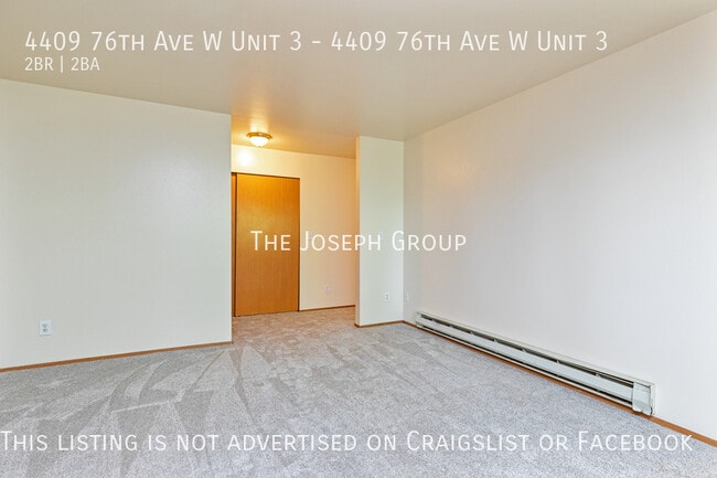 Building Photo - Spacious 2 bed/1.5 bath in University Place