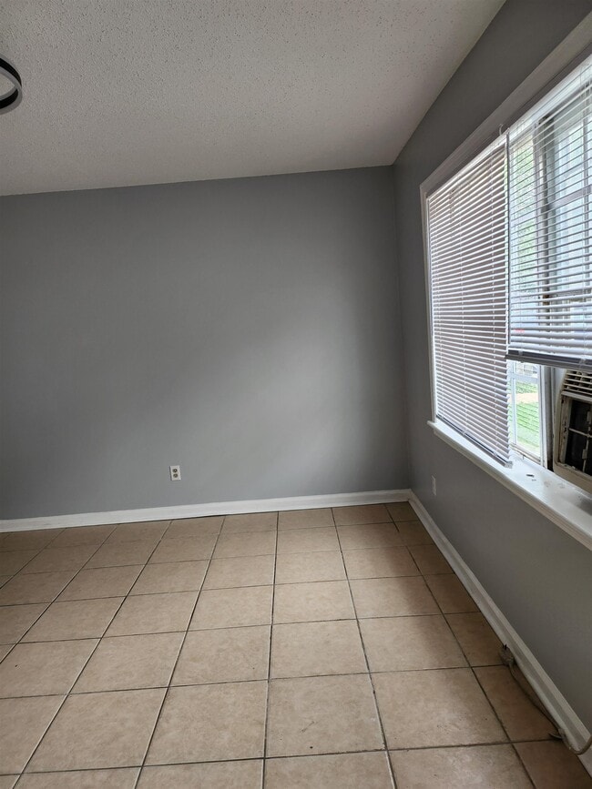 Building Photo - 3176 Raleigh Millington Rd