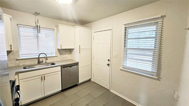 Building Photo - 2609 NW 49th St