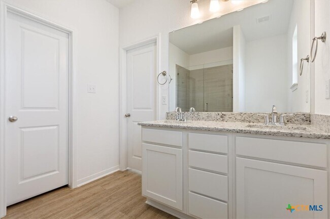 Building Photo - 8623 Chena Rdg Dr