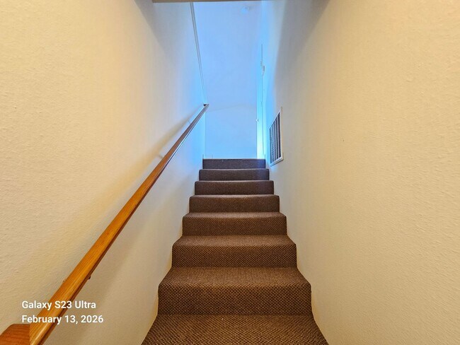 Building Photo - 13019creststreet.is4lease.com