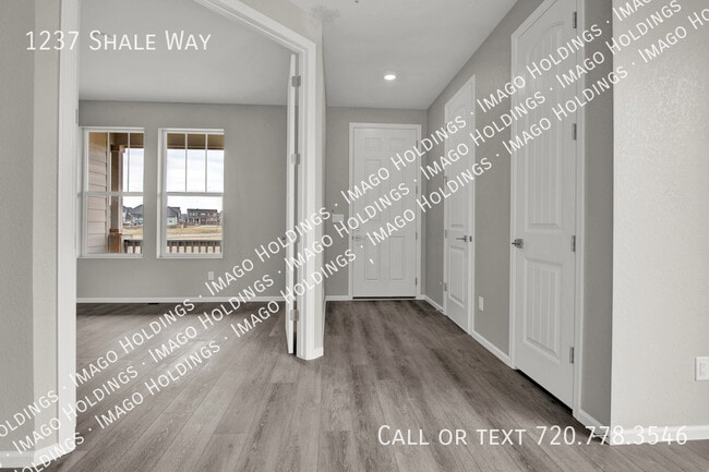 Building Photo - 1237 Shale Dr