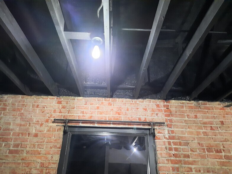 Building Photo - 901 9th St