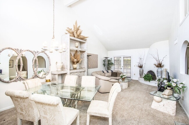 Building Photo - Available! Beautiful fully furnished/equipped 3BR patio home.