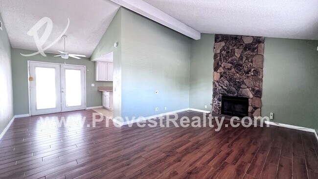 Building Photo - 2 Bed, 2 Bath Victorville Home!!!