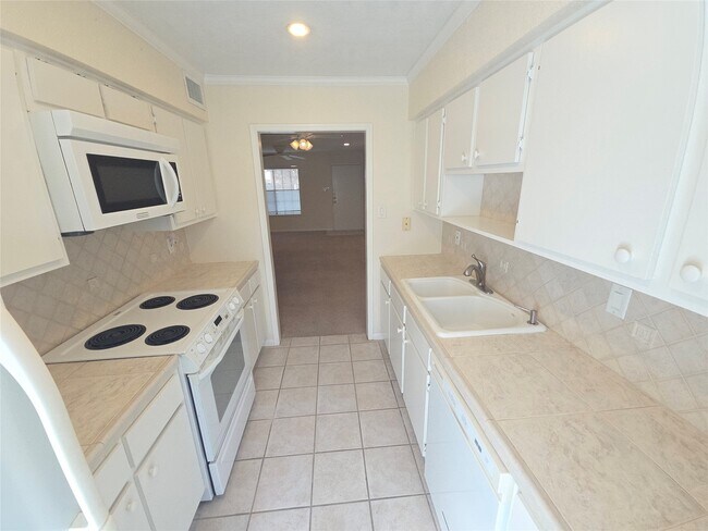 Primary Photo - 2350 Bering Dr