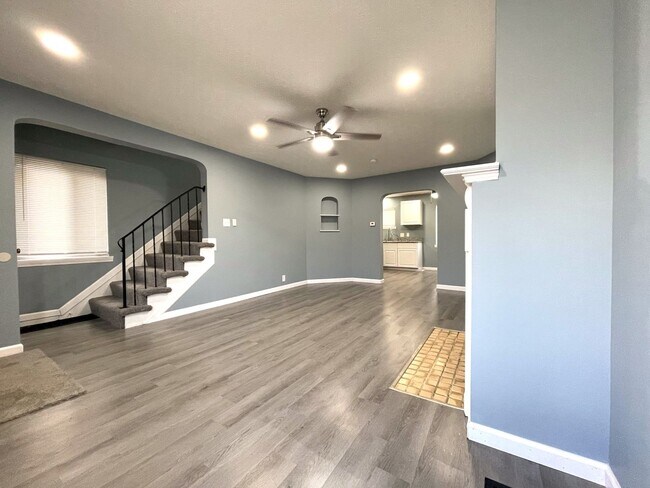Building Photo - 1285 Linwood Ave