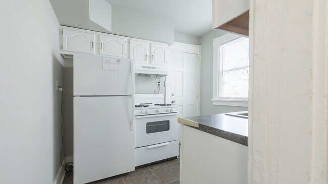 Building Photo - 2226 Glenwood Ave