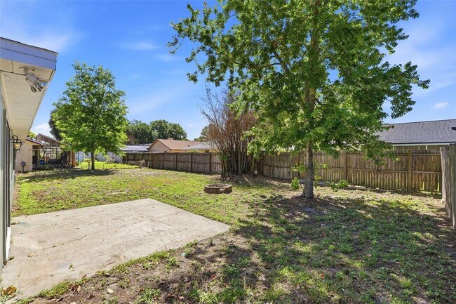 Building Photo - 7326 Wethersfield Dr