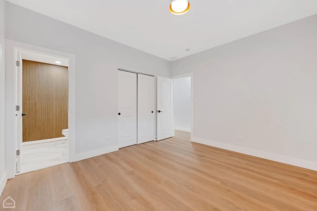 Building Photo - 2626 W 21st St