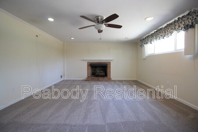 Building Photo - 8504 Wagon Wheel Rd