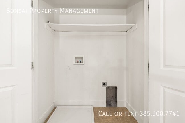 Building Photo - 11186 S Windward Ln