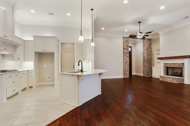 Building Photo - 41050 Galvez Trails Blvd