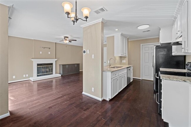 Building Photo - 3845 Ranch Rd 2222
