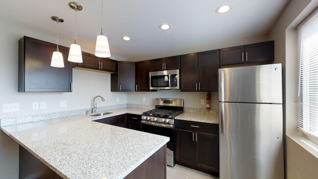 Building Photo - Lantern Square Apartments-A3